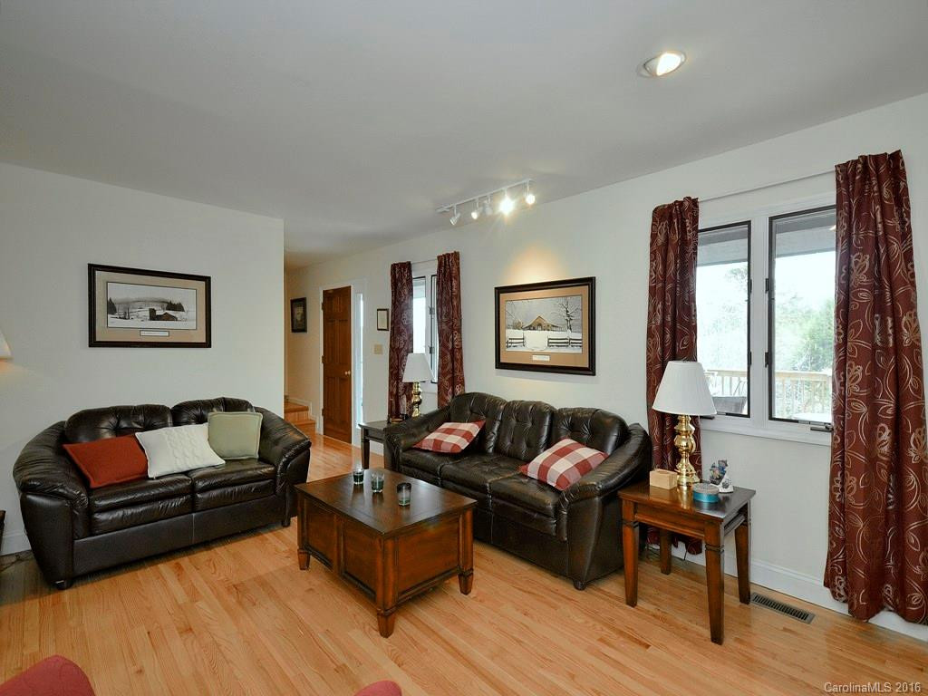 37 Nichols Hill Drive - Photo 3