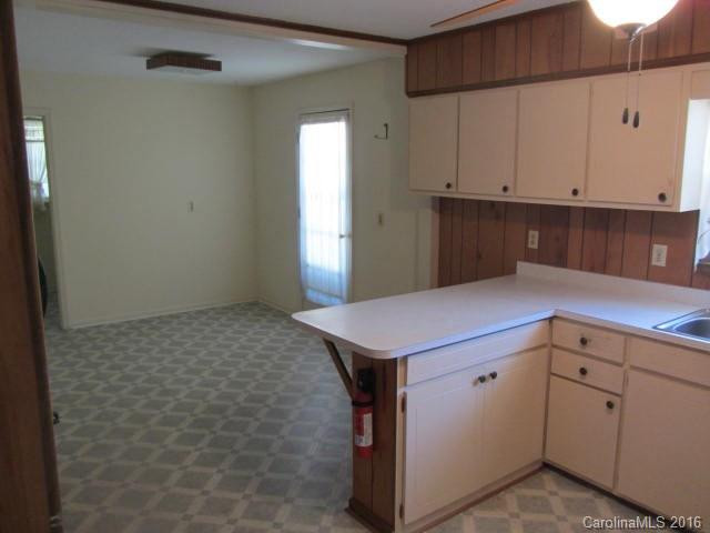 231 Lakeside Drive - Photo 3