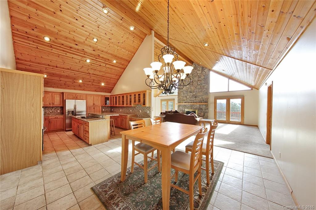 1261 Charlie Brown Road - Photo 3
