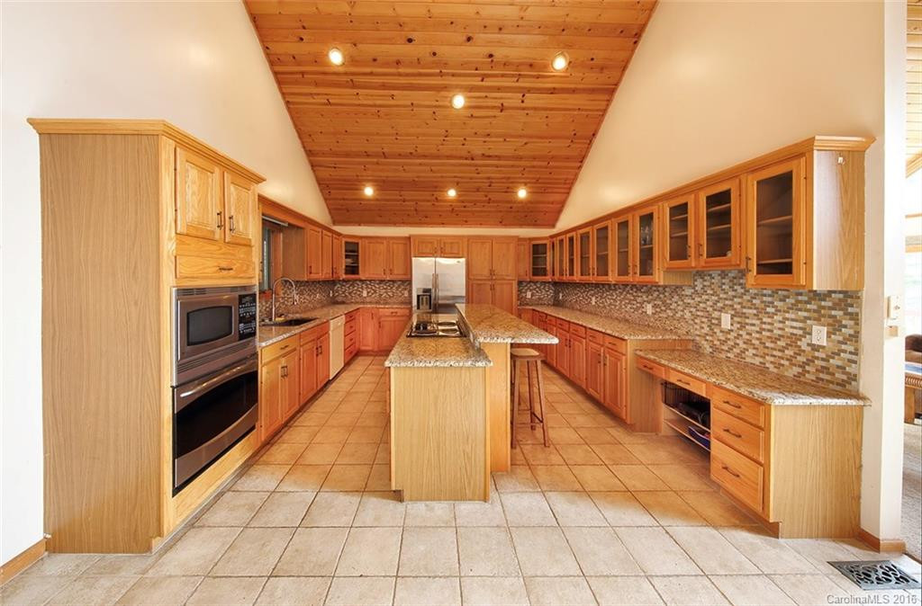 1261 Charlie Brown Road - Photo 4