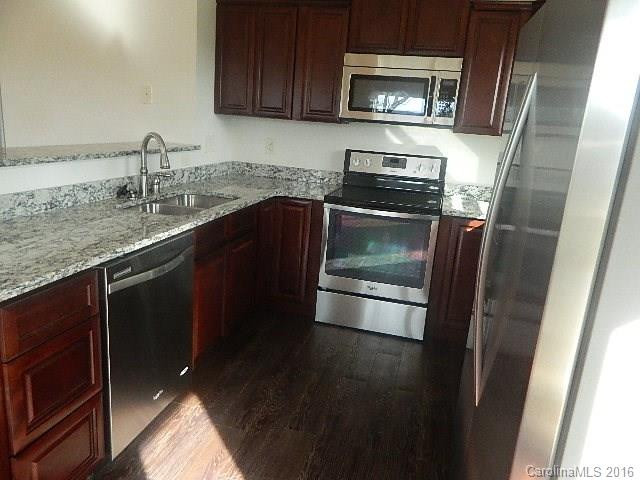 35 Summit Avenue - Photo 2