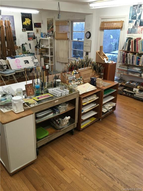 124 Wells Street - Photo 3