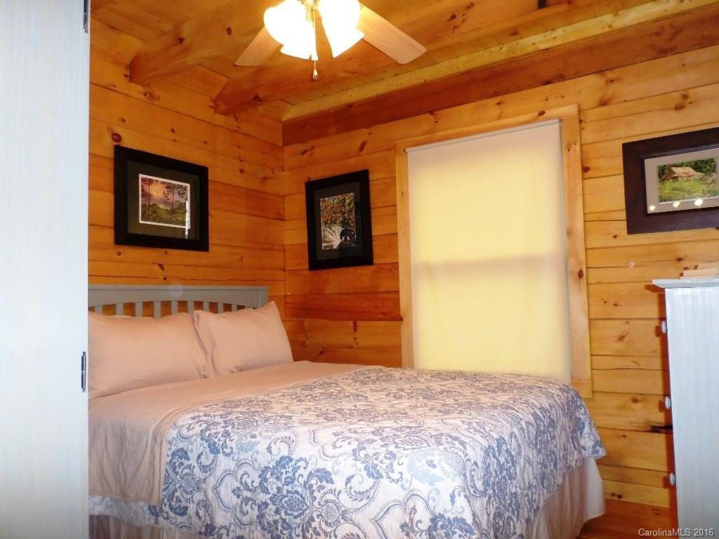 758 Autumn Drive - Photo 3