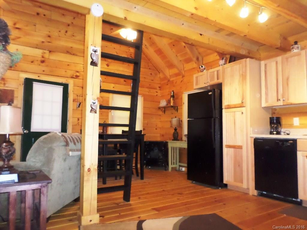 758 Autumn Drive - Photo 10