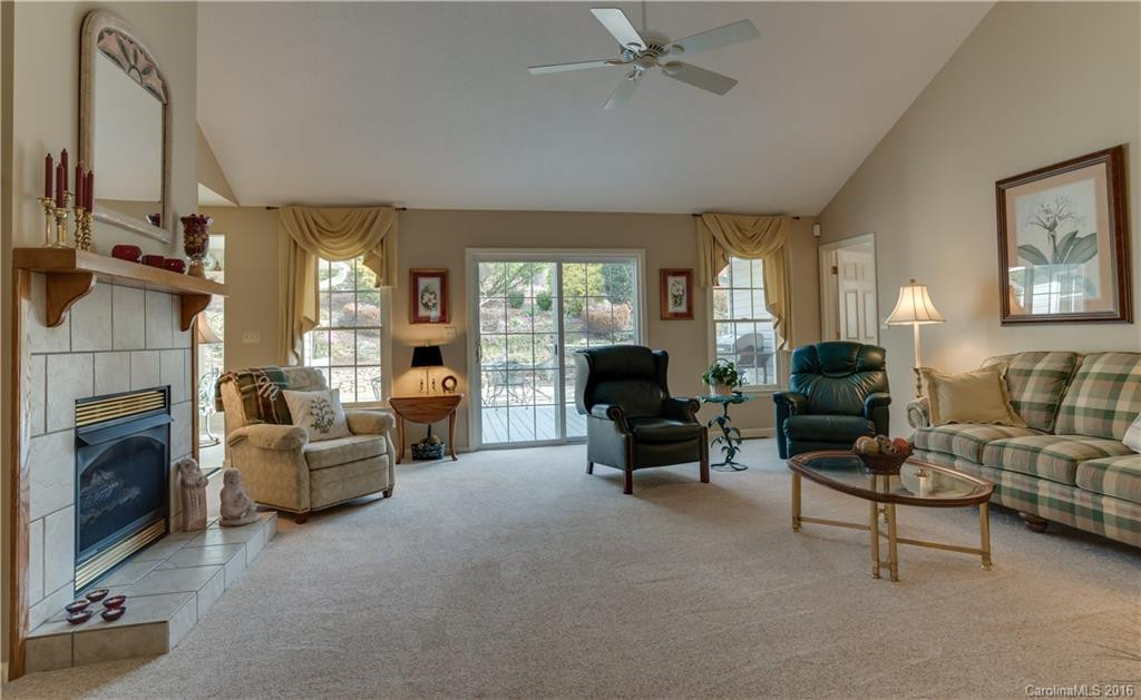 149 Brookside Drive - Photo 3