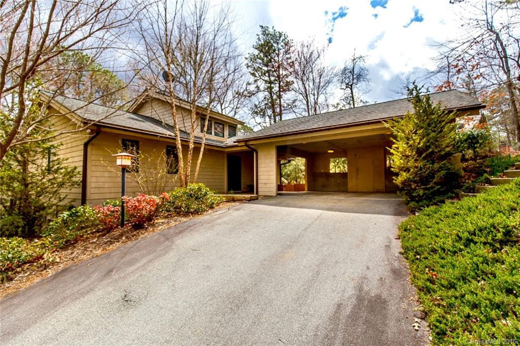 1042 Kanasgowa Drive - Photo 2