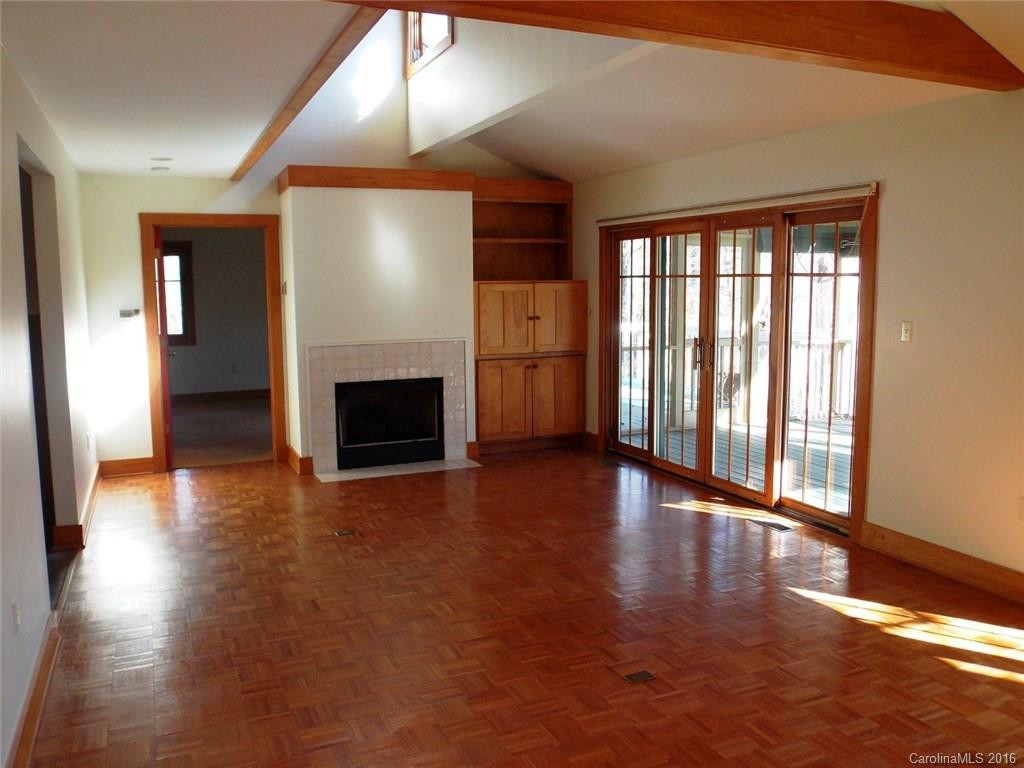 1042 Kanasgowa Drive - Photo 3