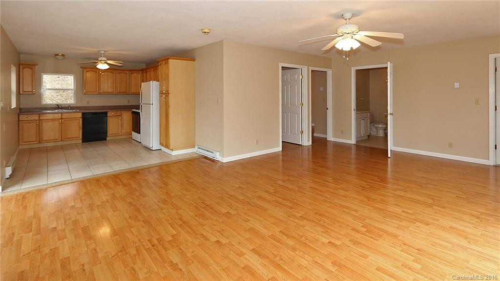 285 Emerald Lane - Photo 5