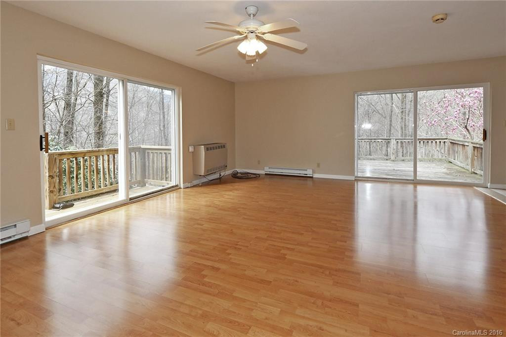 285 Emerald Lane - Photo 9