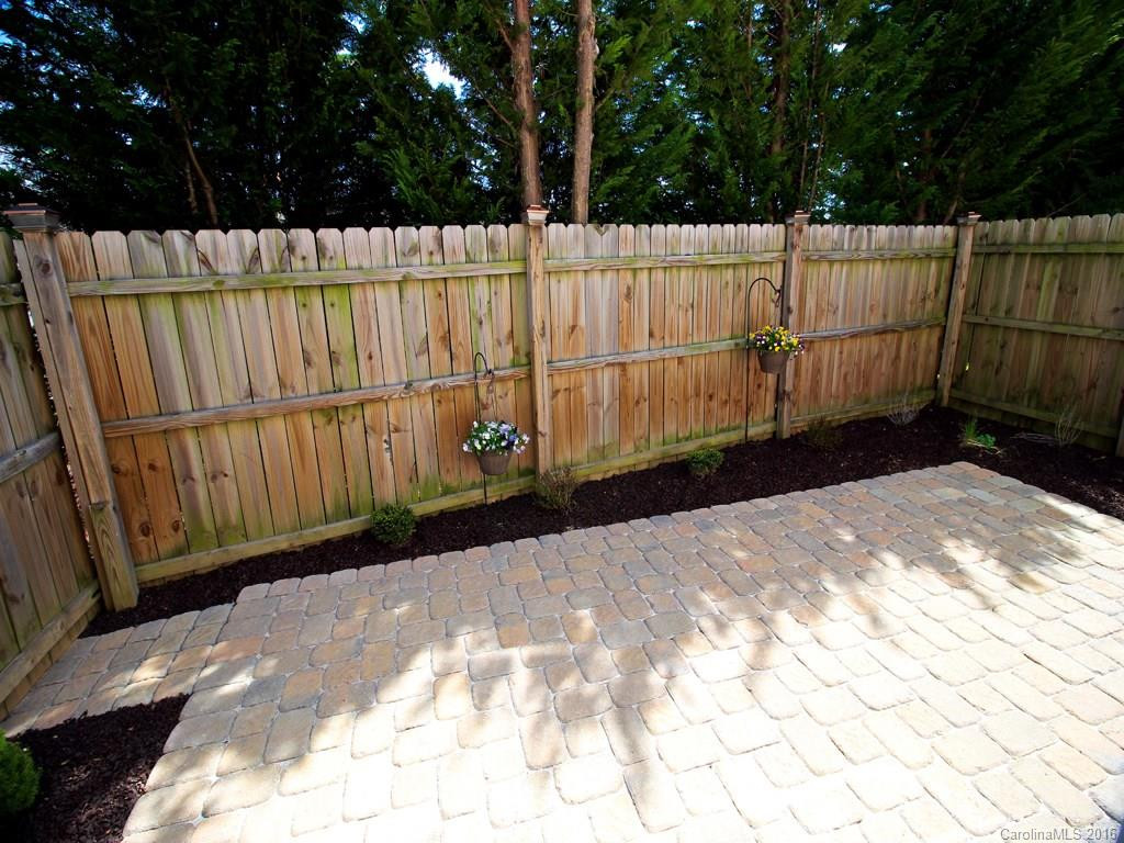 181 Farington Circle #181 - Photo 3