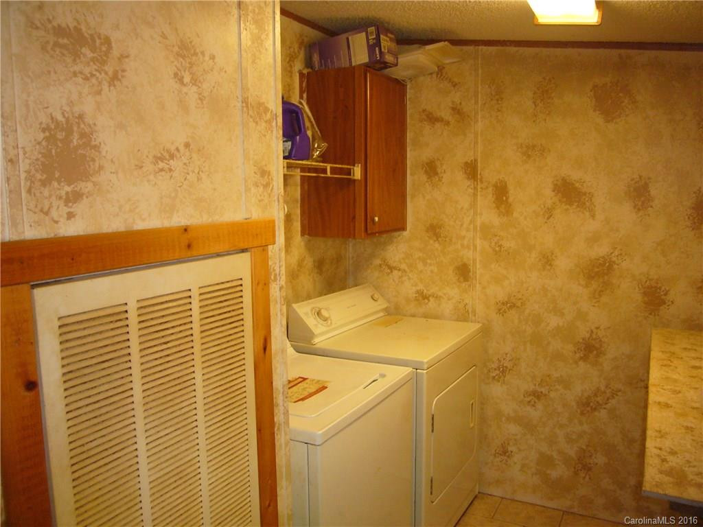 6239 Walnut Creek Road - Photo 13
