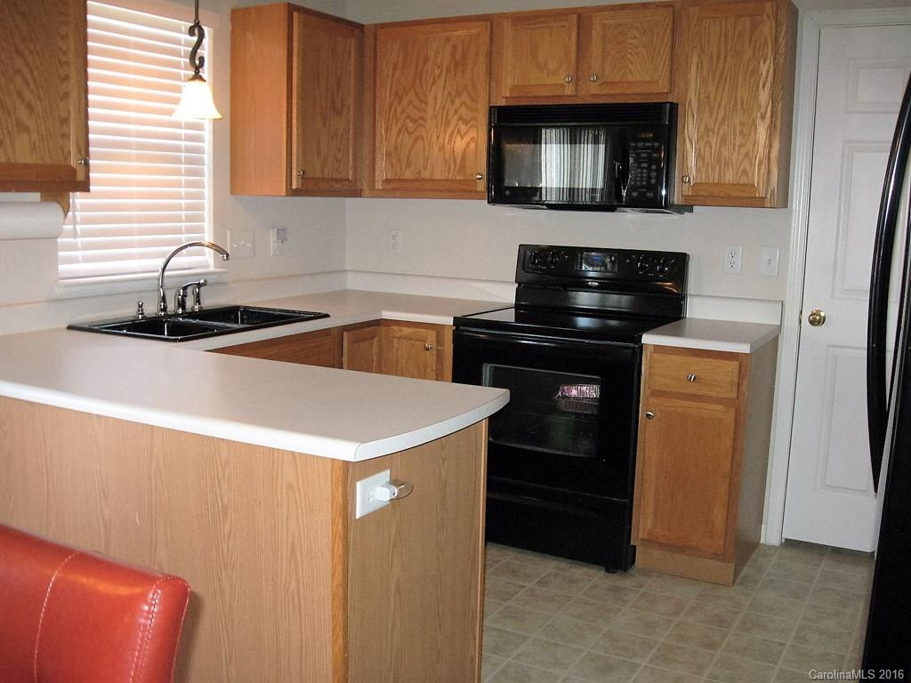 379 Wiltshire Circle #379 - Photo 11