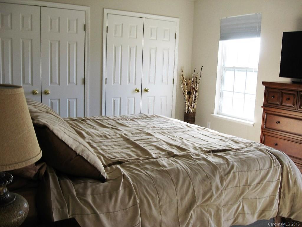 379 Wiltshire Circle #379 - Photo 14