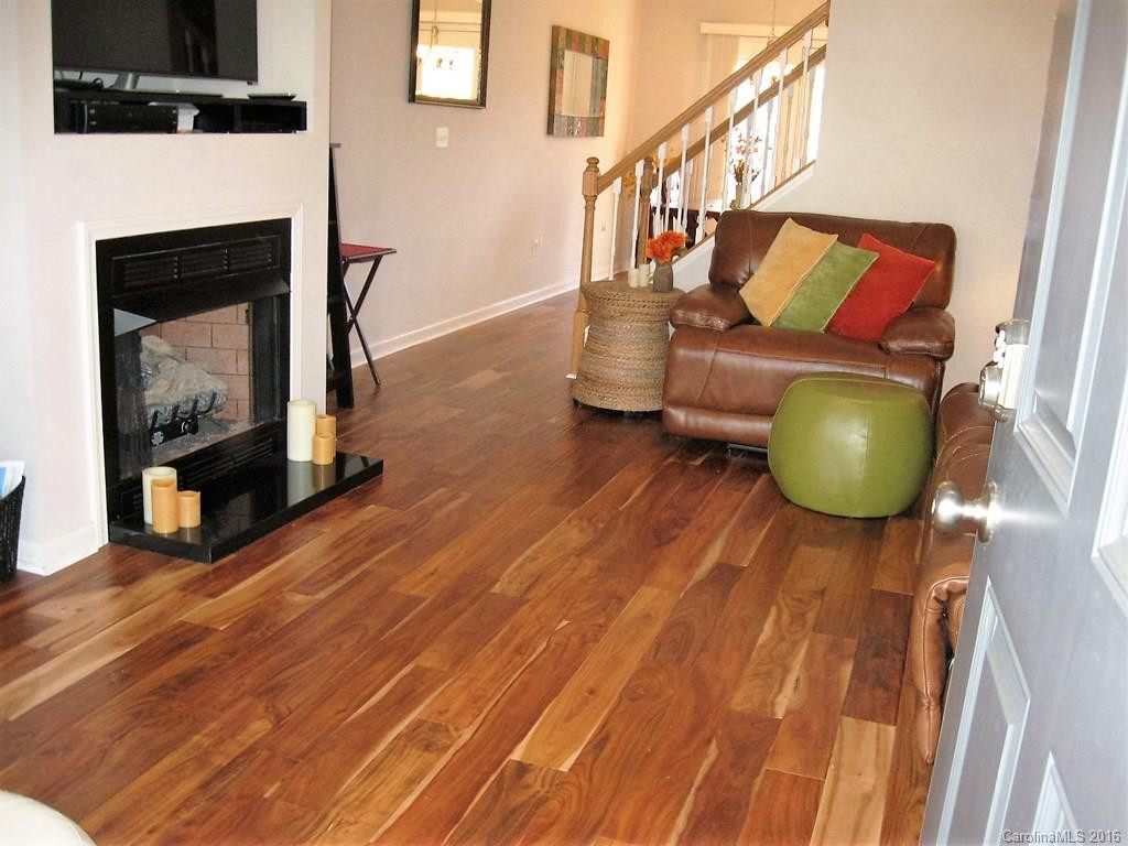379 Wiltshire Circle #379 - Photo 4
