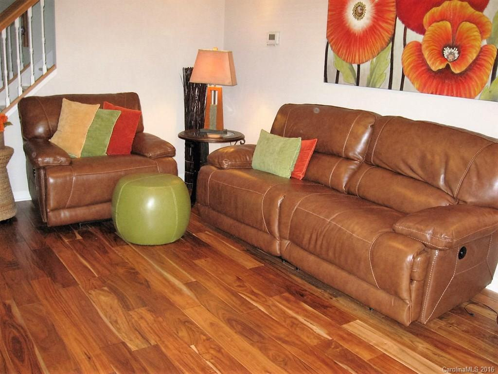 379 Wiltshire Circle #379 - Photo 6