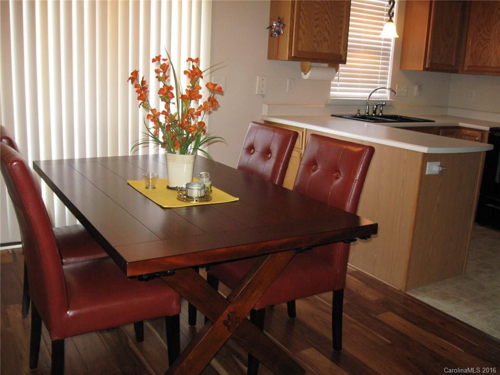 379 Wiltshire Circle #379 - Photo 7