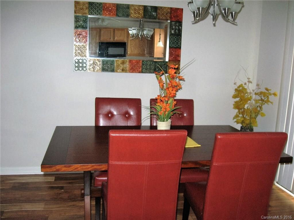 379 Wiltshire Circle #379 - Photo 8