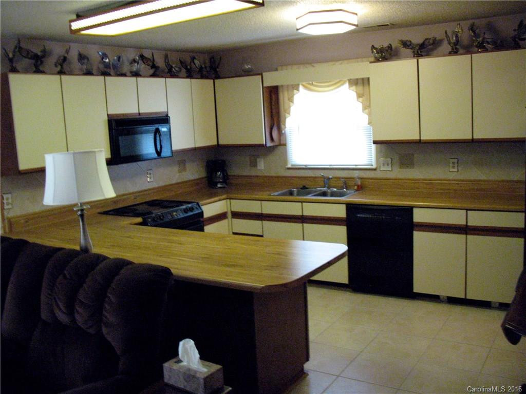 27 Beechwood Road - Photo 10