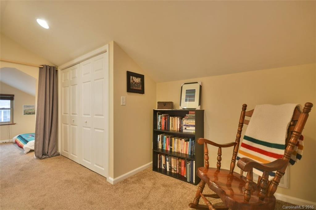 120 Ridgeway Avenue - Photo 13