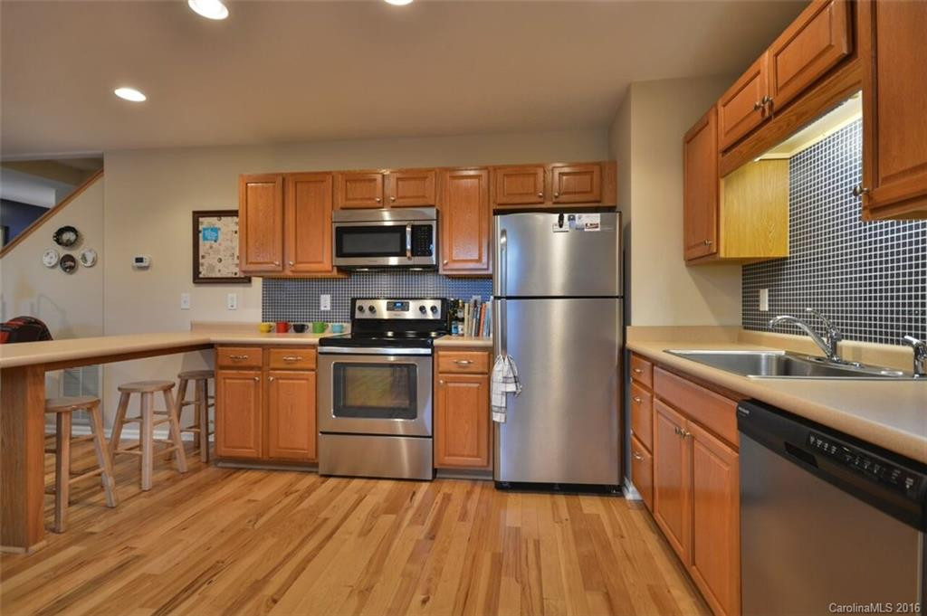 120 Ridgeway Avenue - Photo 9