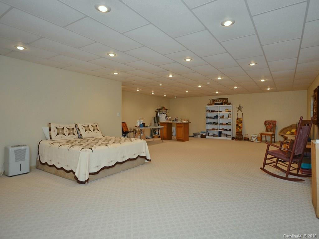 476 Sharp Top Road - Photo 18