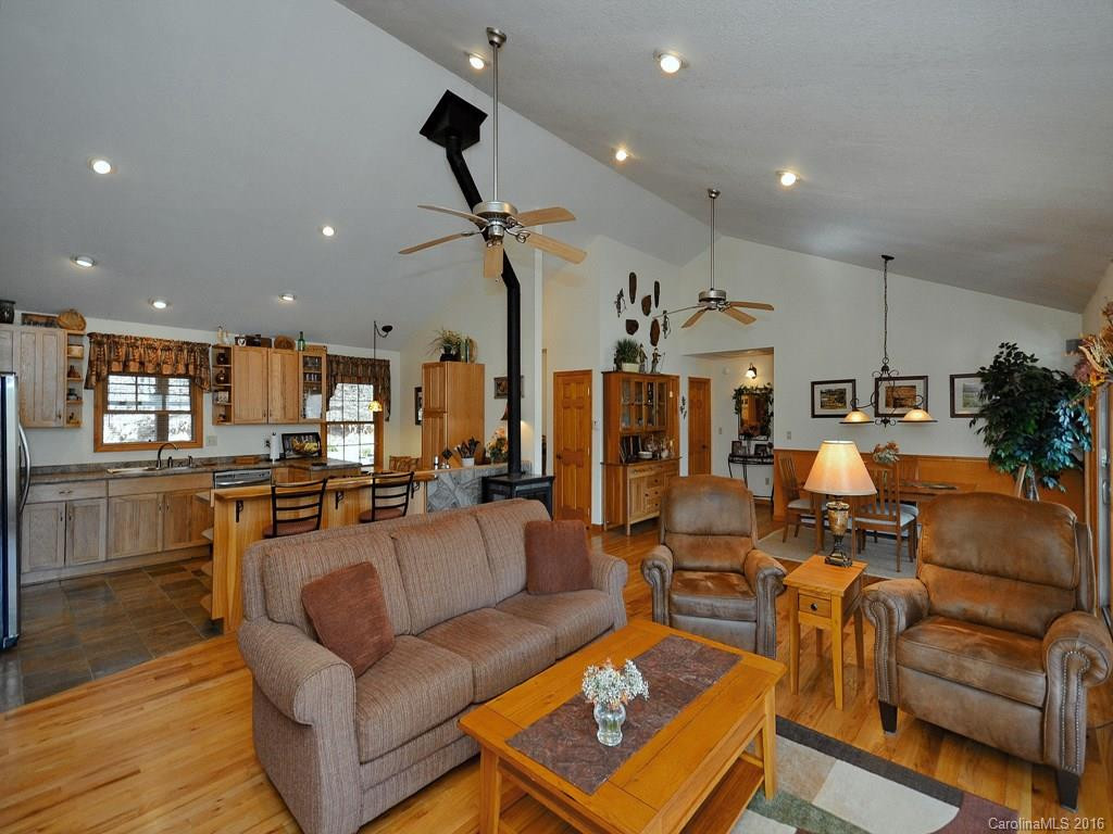 476 Sharp Top Road - Photo 3