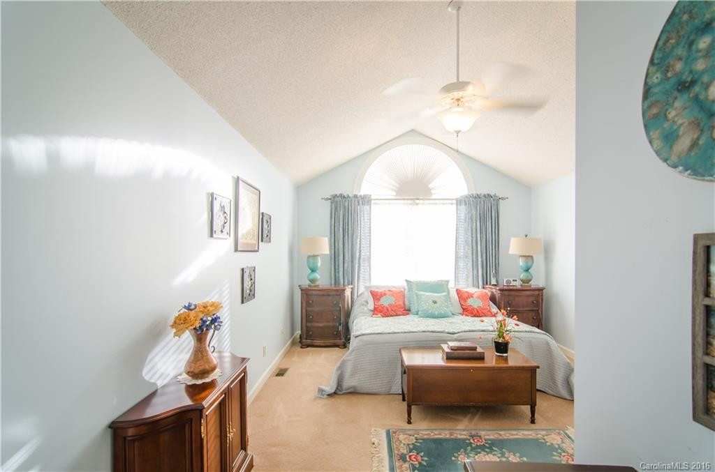 2 Quail Hollow Drive - Photo 11