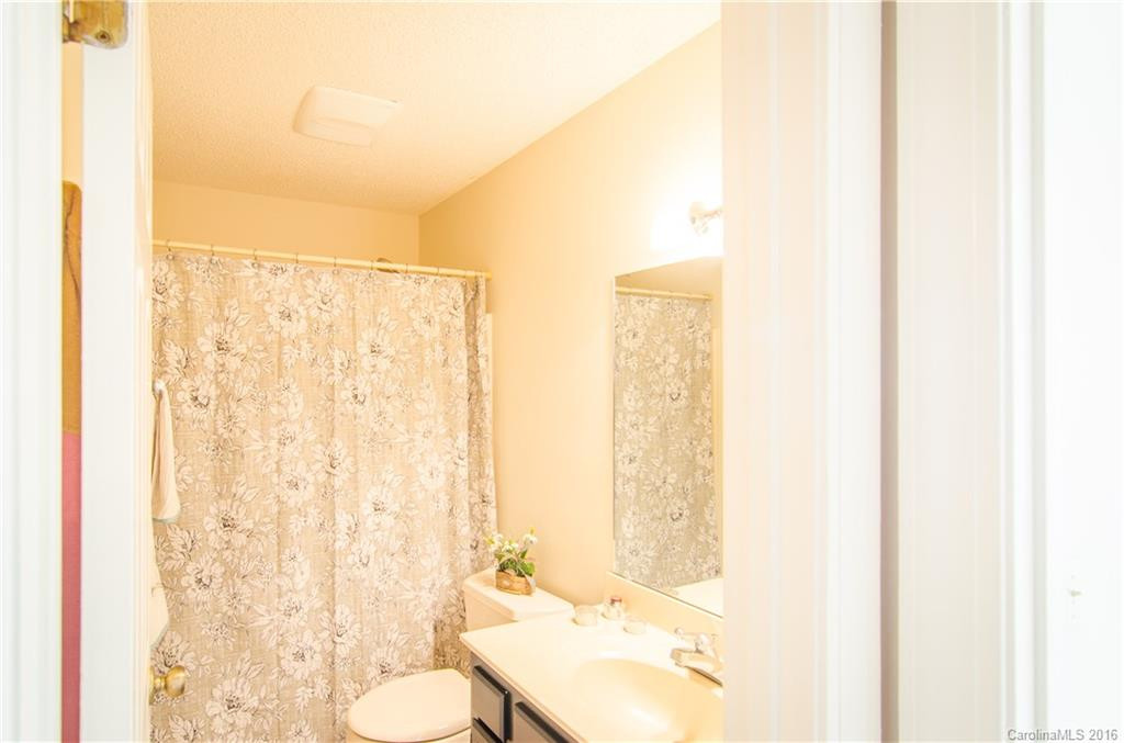 2 Quail Hollow Drive - Photo 14