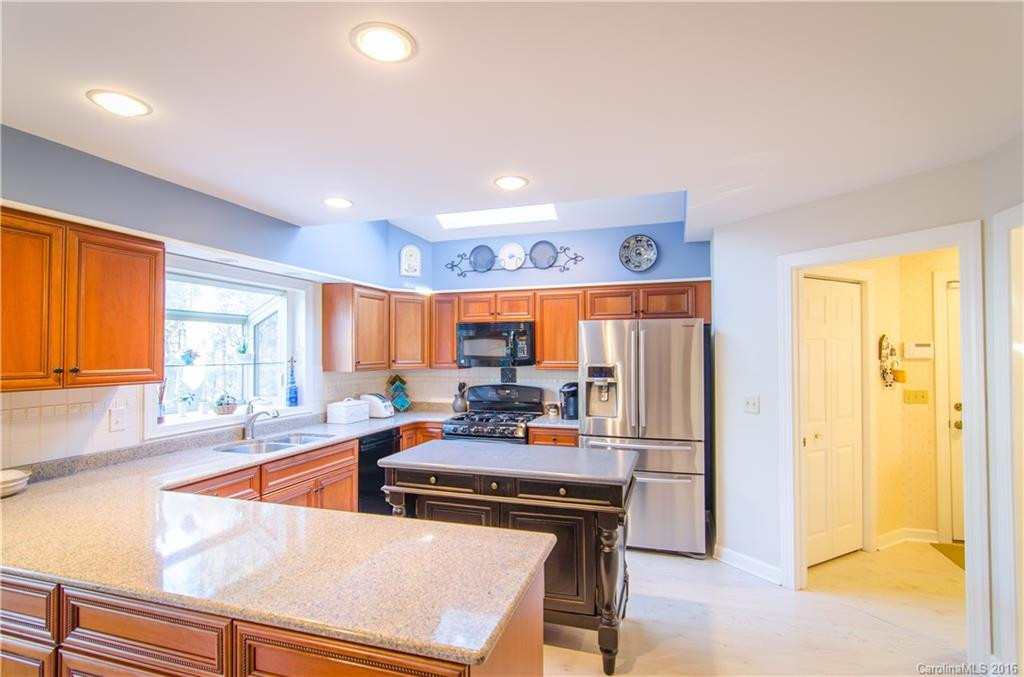 2 Quail Hollow Drive - Photo 7