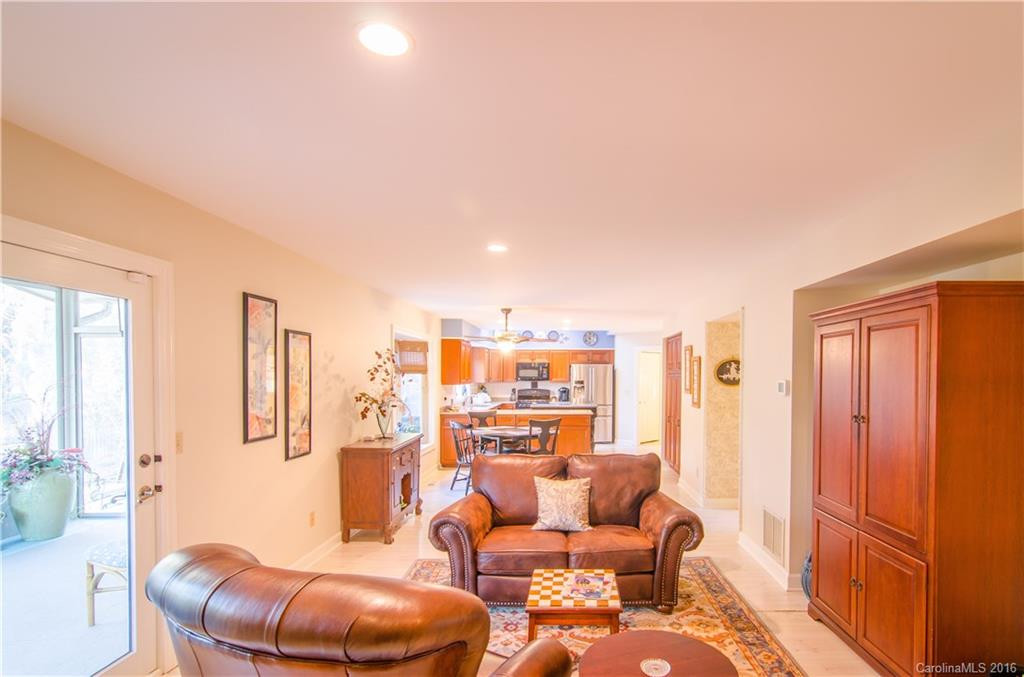2 Quail Hollow Drive - Photo 9