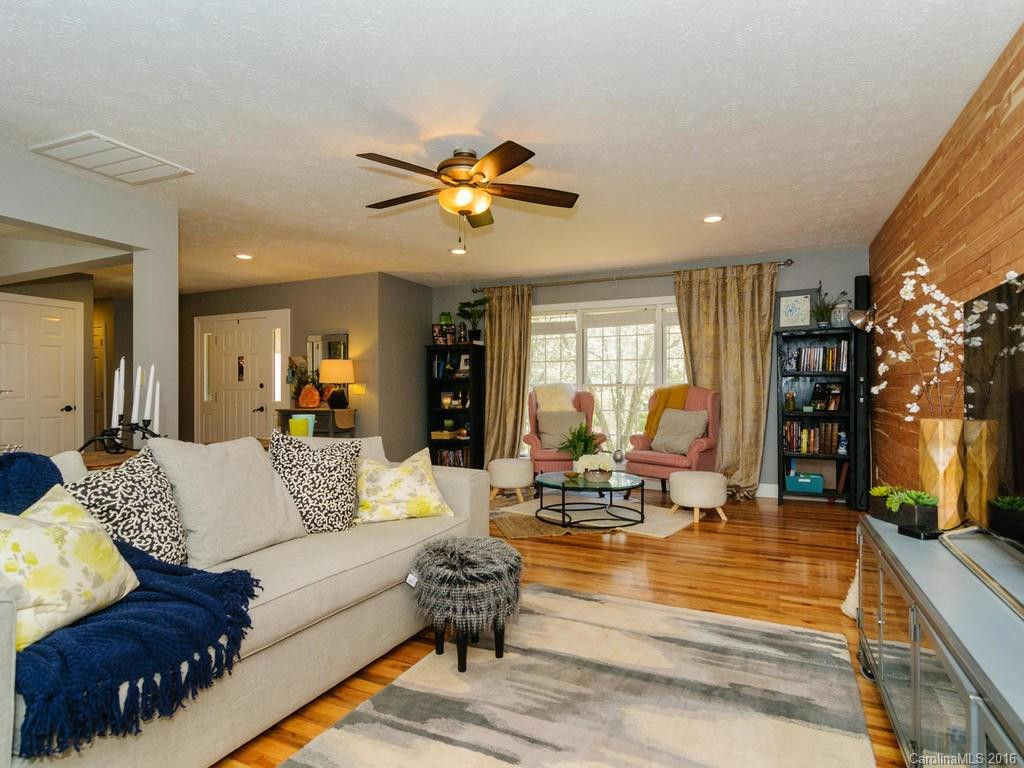 551 Rambling Drive - Photo 4