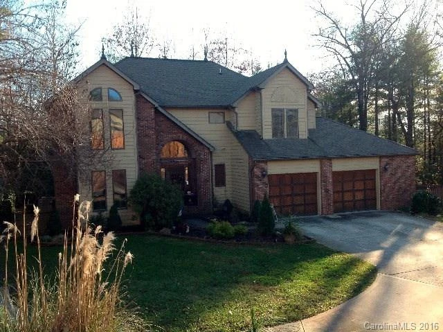 338 Deepwood Drive