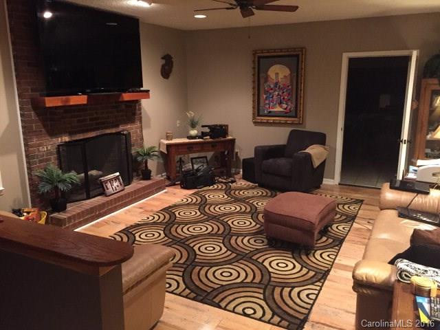 338 Deepwood Drive - Photo 15