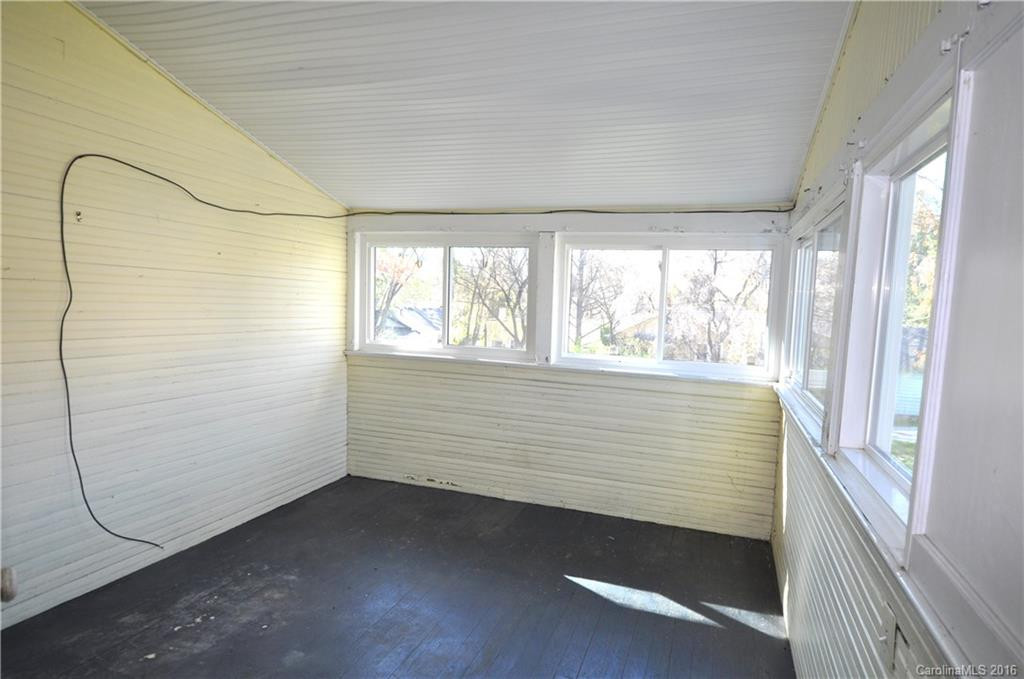 528 5th Avenue - Photo 12
