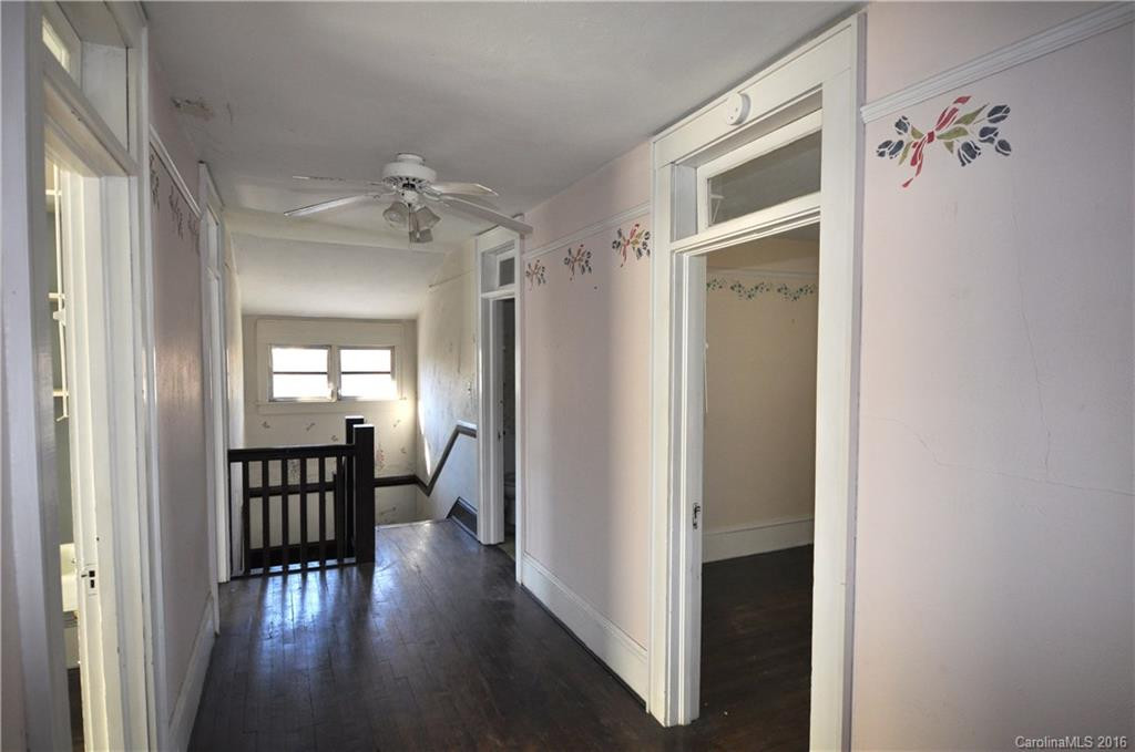 528 5th Avenue - Photo 13