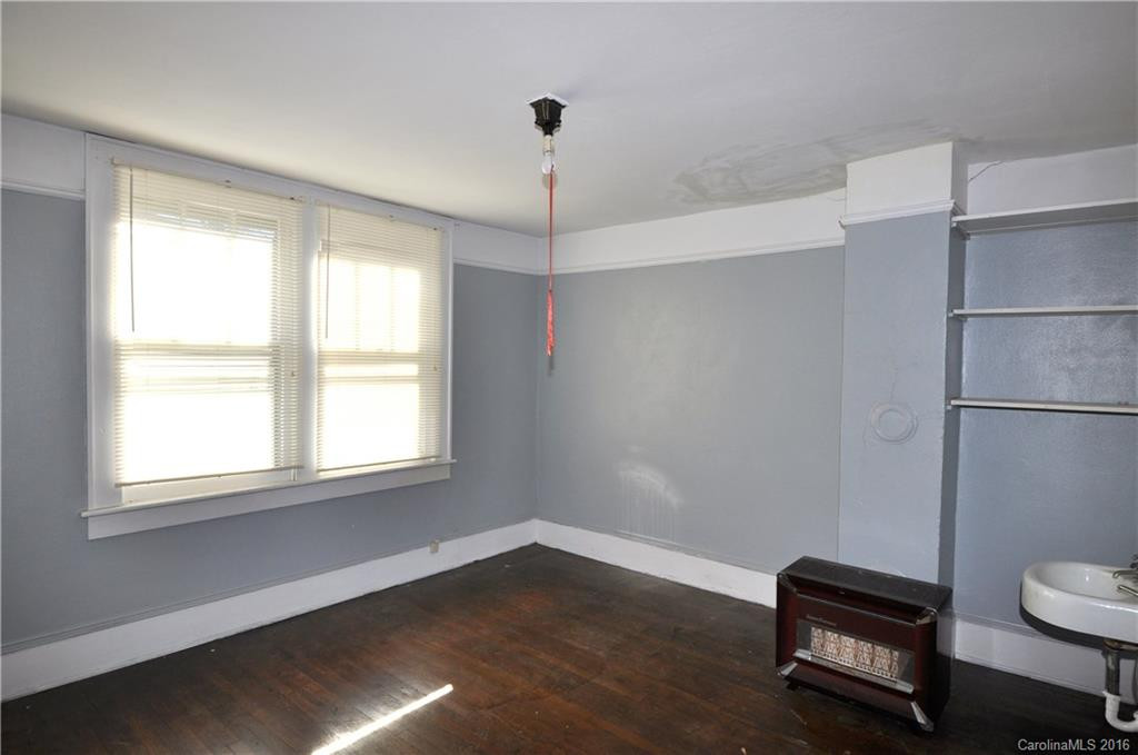 528 5th Avenue - Photo 15