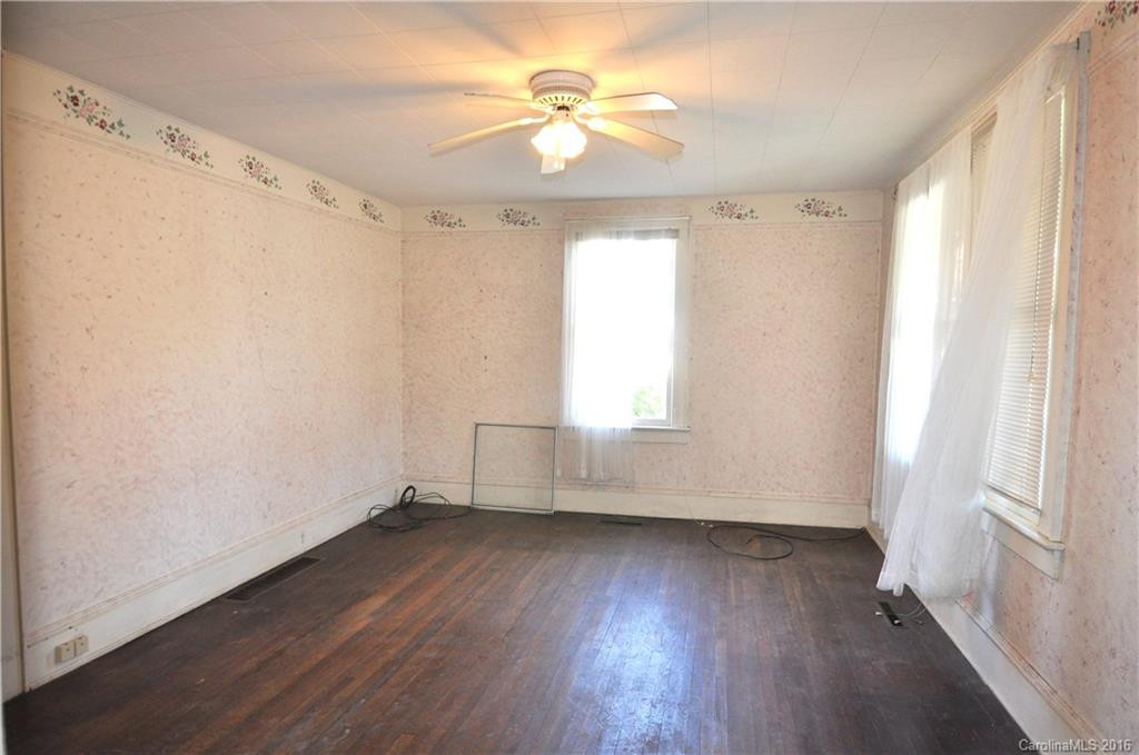 528 5th Avenue - Photo 4