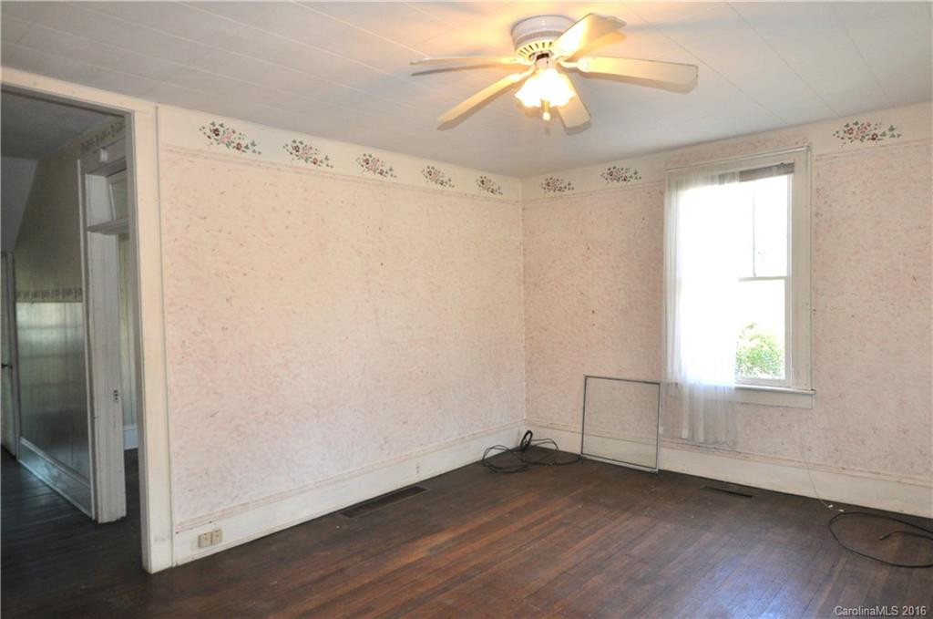 528 5th Avenue - Photo 5