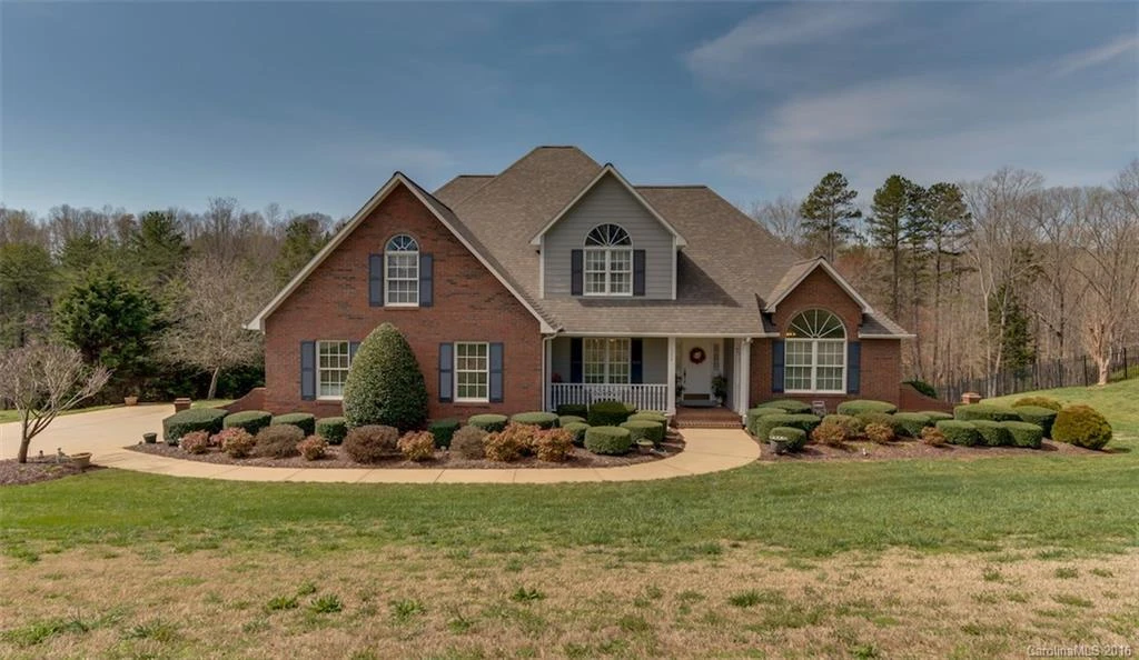 306 Ridgeview Drive