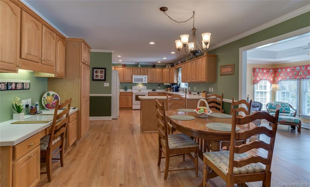 306 Ridgeview Drive - Photo 11
