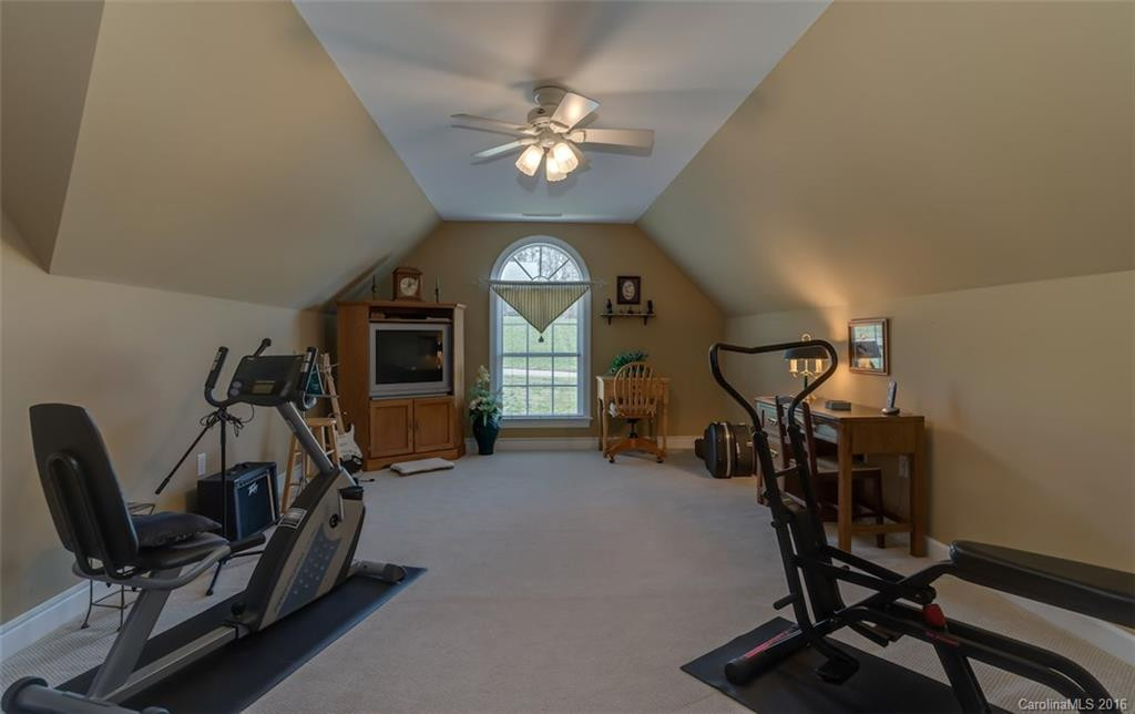306 Ridgeview Drive - Photo 22