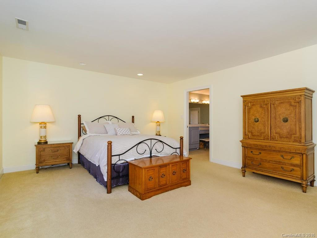 21 Crowningway Drive - Photo 13