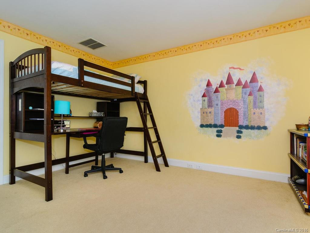 21 Crowningway Drive - Photo 19