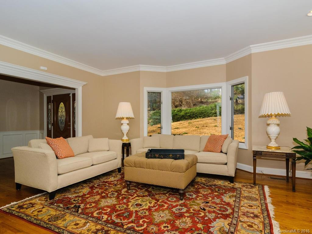 21 Crowningway Drive - Photo 3