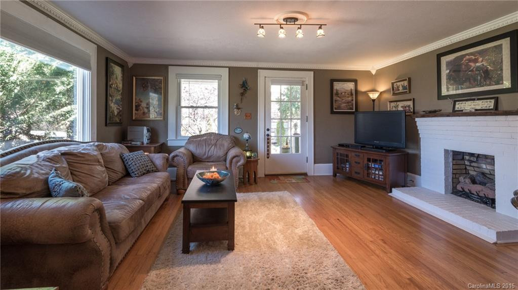 228 Main Street - Photo 3