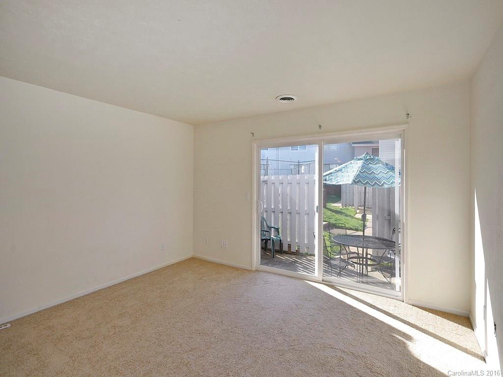 104 Southway Garden Road #104 - Photo 4