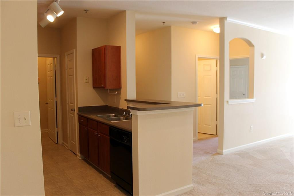 400 Vista Lake Drive #202 - Photo 3