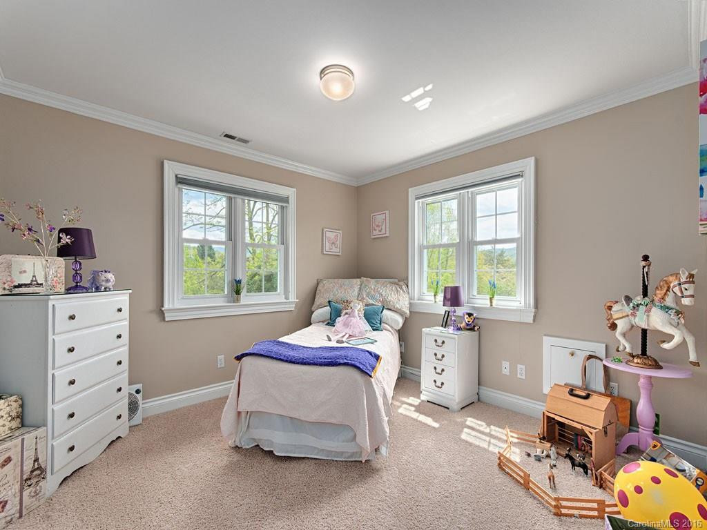 10 Meadowbrook Lane - Photo 18
