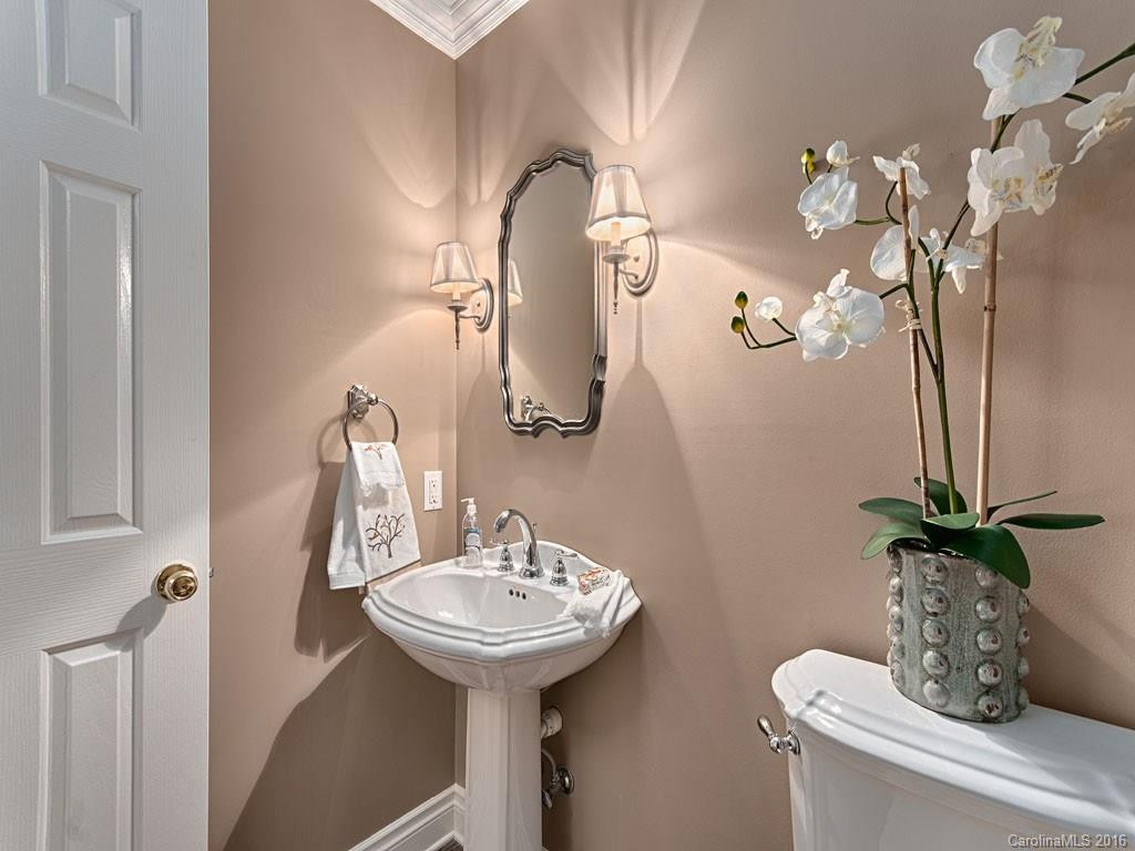10 Meadowbrook Lane - Photo 10