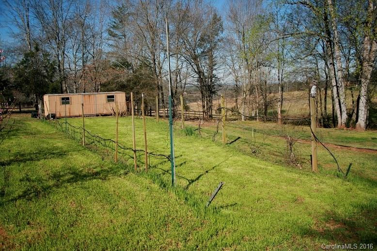 386 US 221 Highway - Photo 16